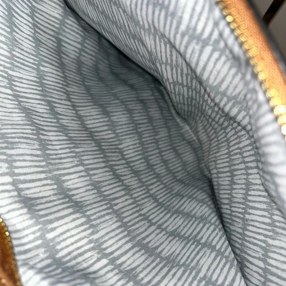 NWT Violet Ray satchel crossbody bag